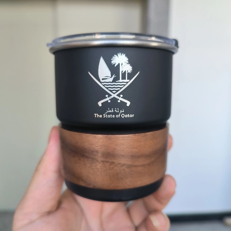1 pcs The State of Qatar Logo  - đánh giá và giá Coffee Tea Name